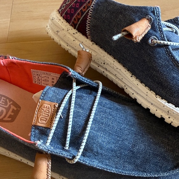 HEY DUDE WOMENS WENDY FUNK BAJA DENIM LOOK SLIP ON WALKING SHOE CASUSL SZ 8 - Picture 12 of 12